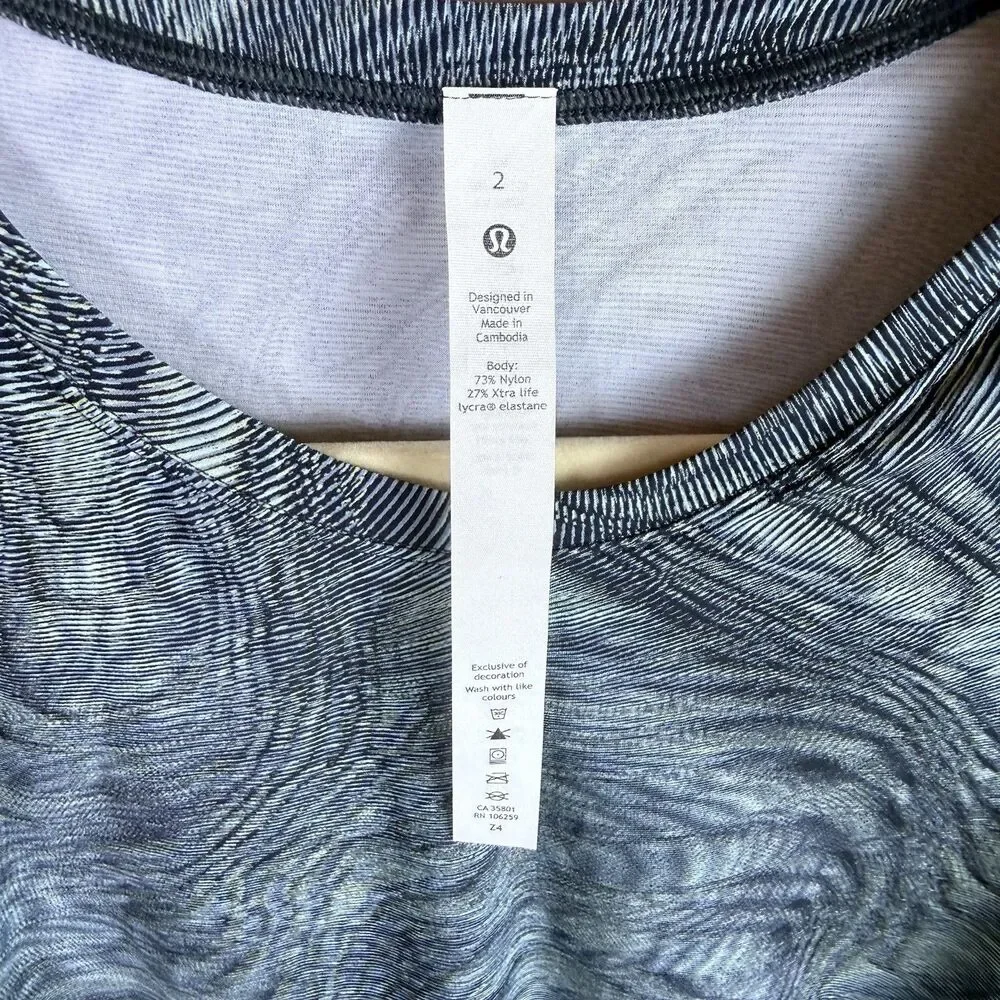 Lululemon High Neck Split Hem Run Tank Women’s Size 2 Blue Multi W1DAAS